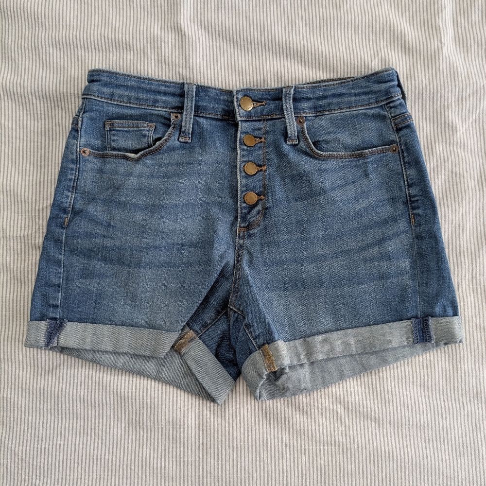 4 For 30$🧞‍♀️🧞‍♀️🧞‍♀️  UNIVERSAL THREAD Button Fly Jean Shorts size 6/28